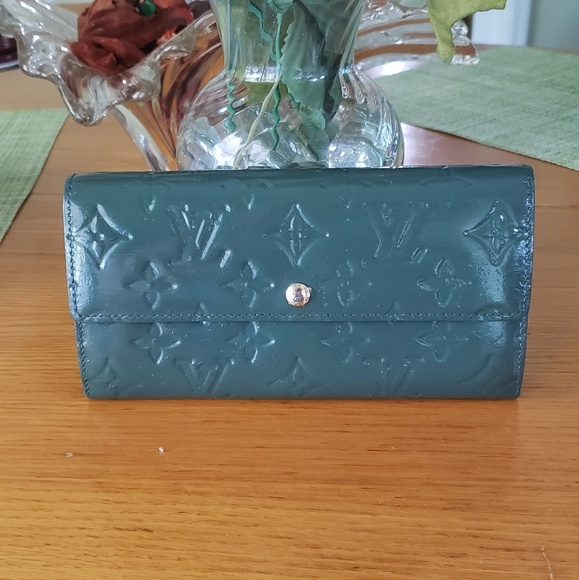 Louis Vuitton Handbags - Louis vuitton vernis sarah long wallet